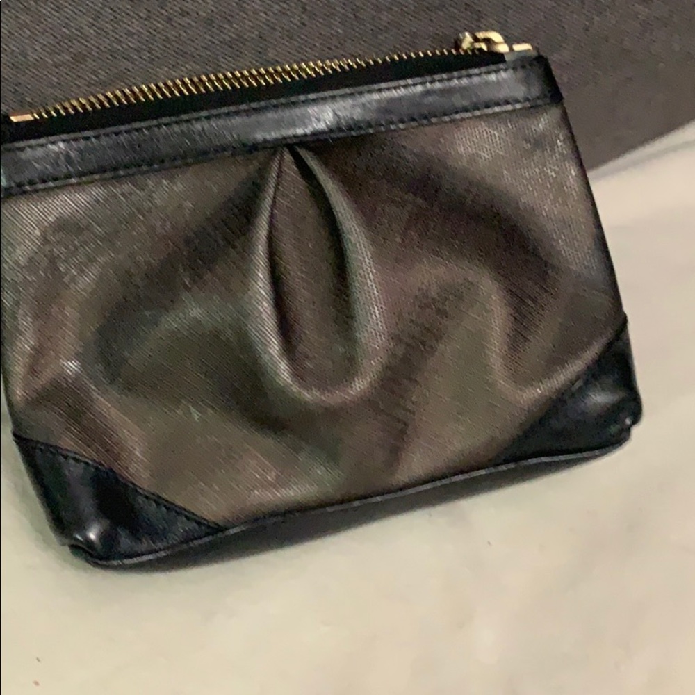 Burberry clutch (Authentic)